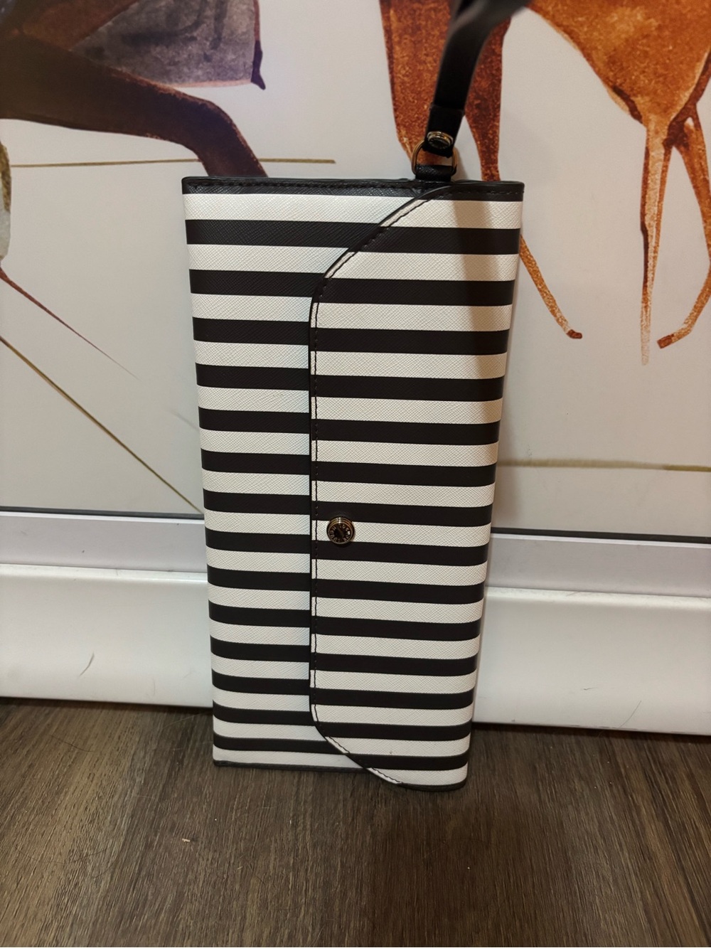 Henri Bendel Continental clutch